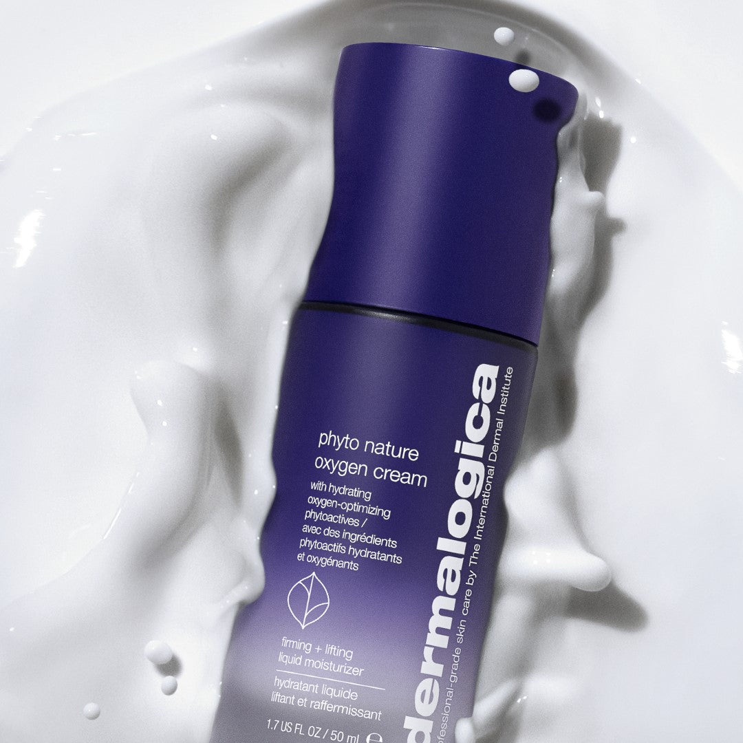 Lightweight liquid cream moisturizer utilizes oxygen-optimizing phytoactives to breathe new life into aging skin. 